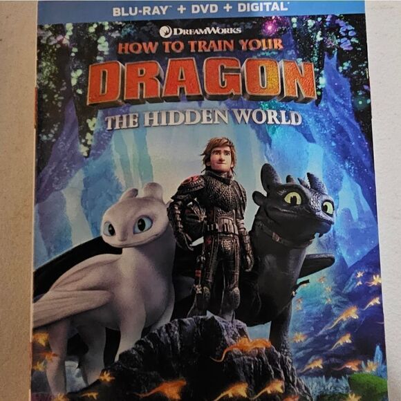 Set of two Blu-ray movies, Fern Gully / How to train a dragon pre-owned - Picture 6 of 6